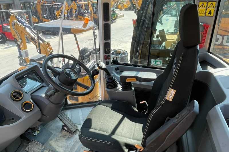 OmecoHub - Immagine JCB 437ZX-T4F